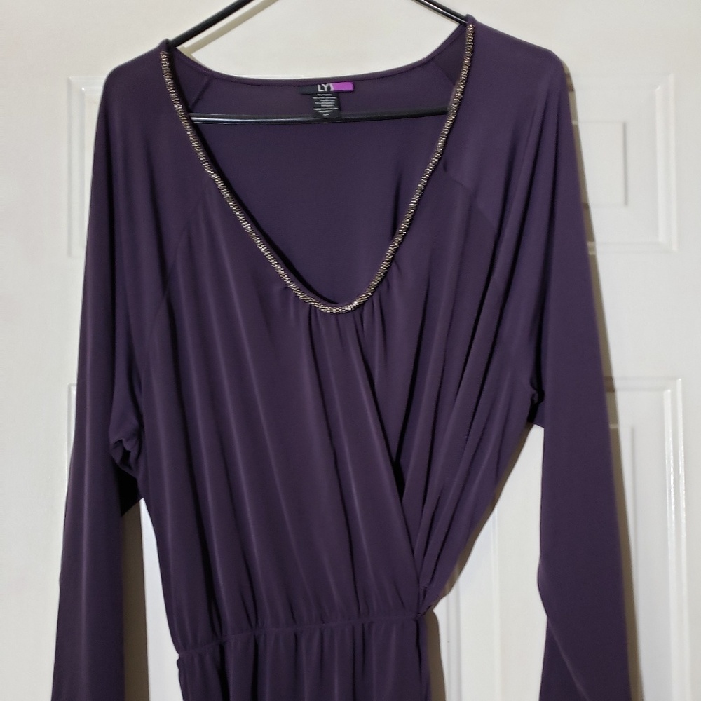 Dress - Picture 2 of 3